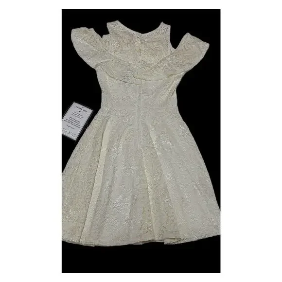B Darlin Off white lace cold shoulder fit and flare dress women's 3/4 NWT - Picture 5 of 8